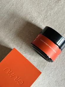 Nunie Bedroom Butter