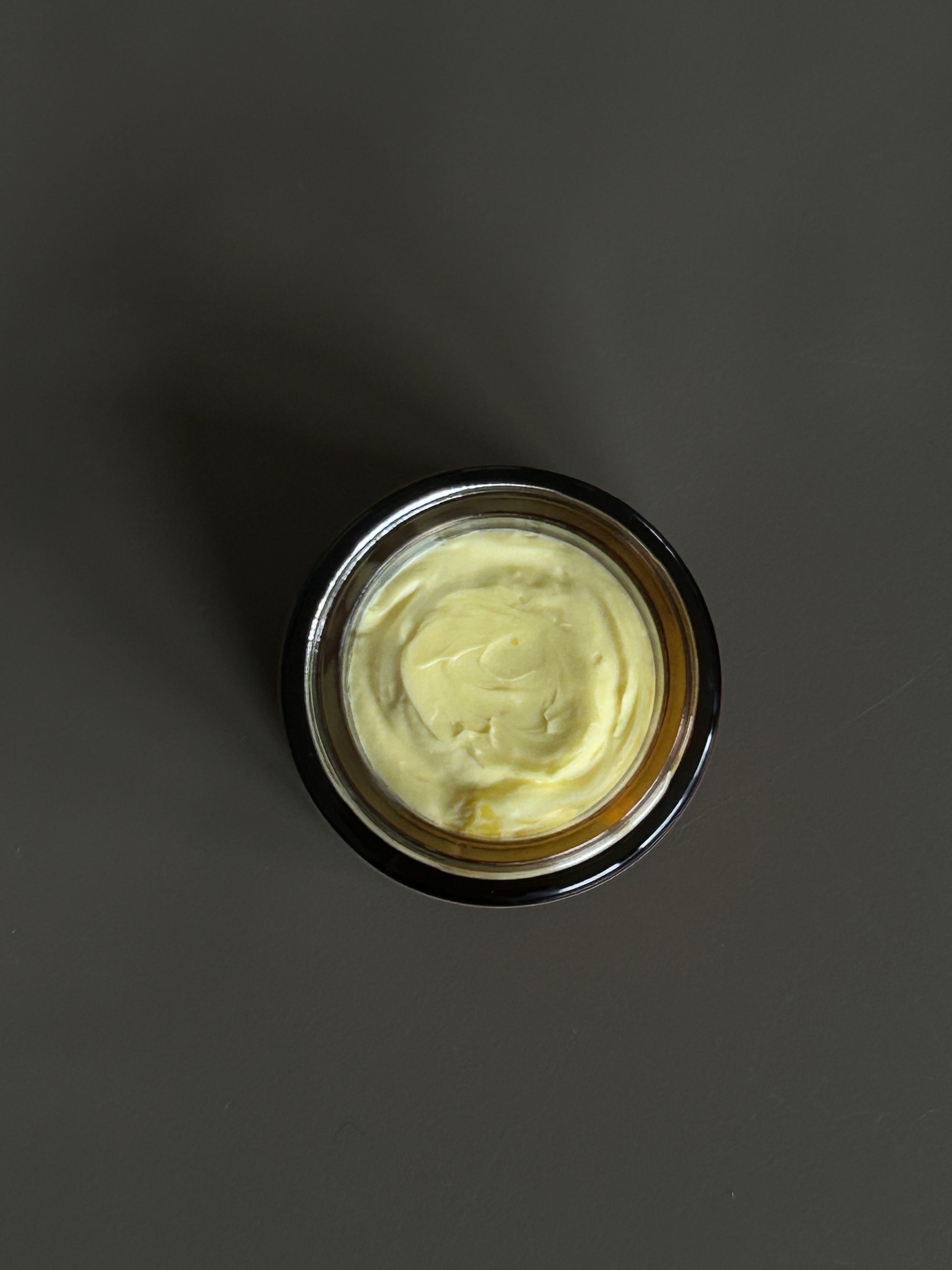 Nunie Bedroom Butter